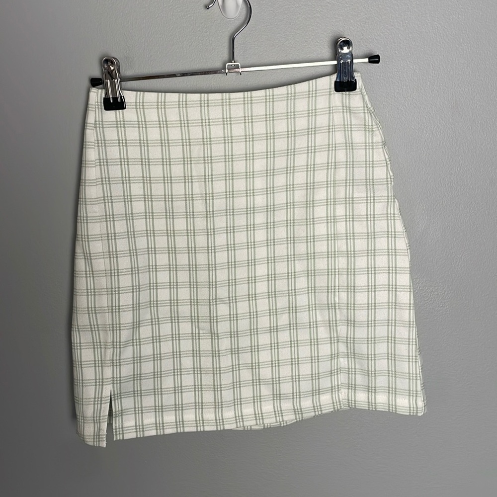 SHEIN Gingham Split Hem White and Green Skirt 15” | Size XS